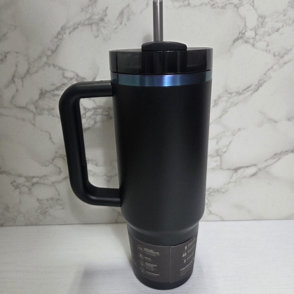 Stanley Quencher H2.0 Tumbler-30oz- Black Chroma - Picture 4 of 9